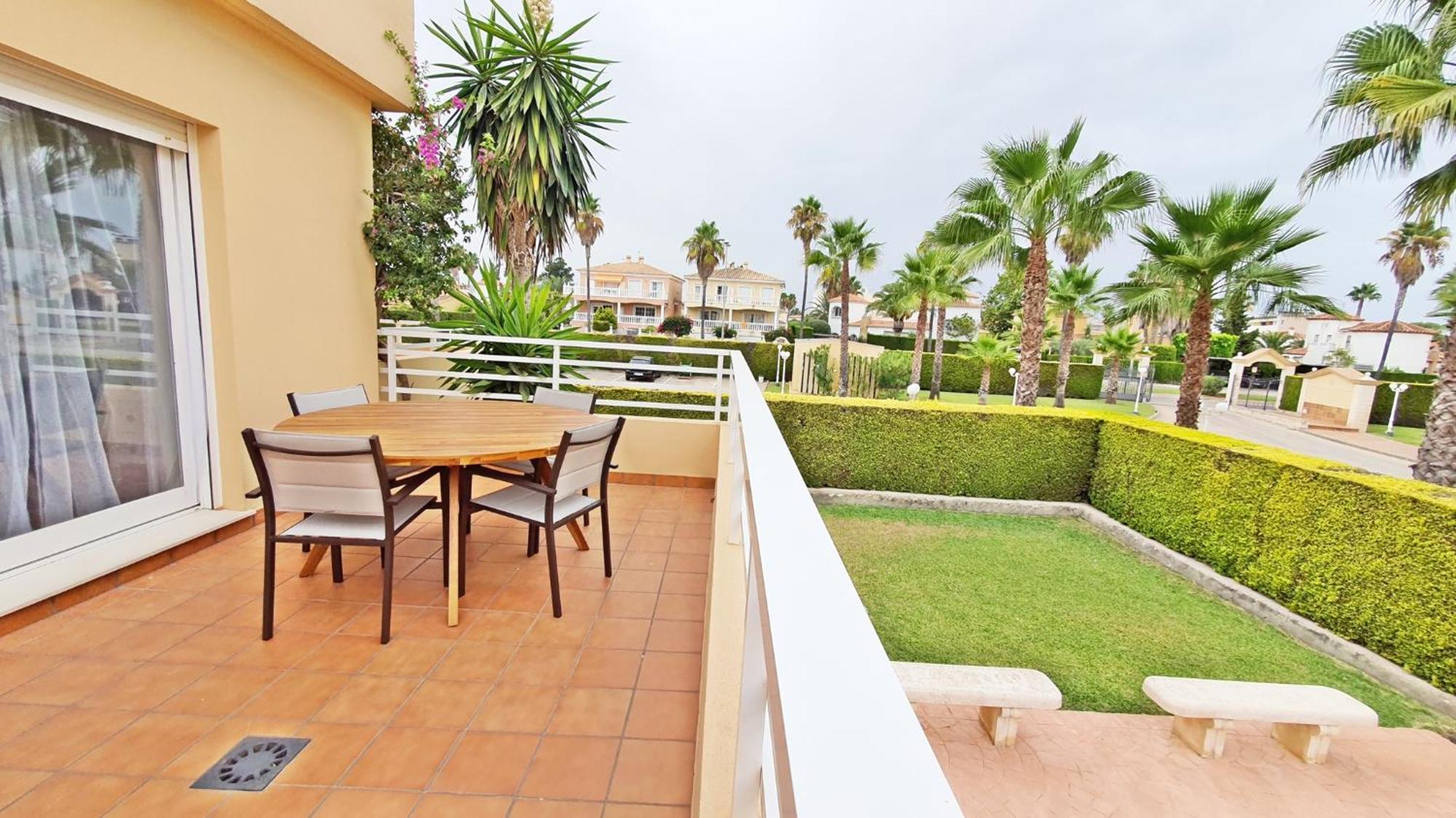 Apartamentos Par Tres - Oliva Nova Екстериор снимка
