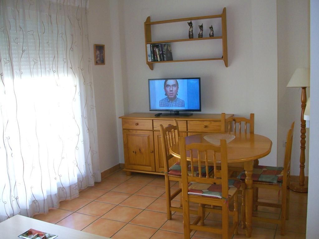 Apartamentos Par Tres - Oliva Nova Стая снимка
